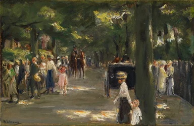 The Great Seestraße in Wannsee with Walkers